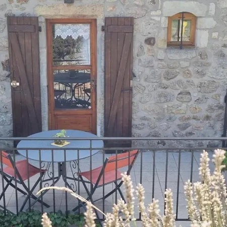 Le Nid * Chazeaux (Ardeche)